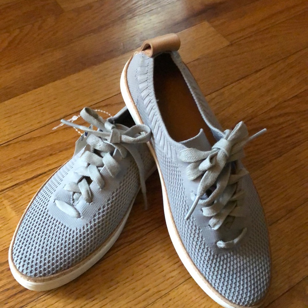 UGG Lace-up Sneakers